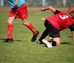 开云在线入口 -德布劳内遭遇五连败，FPX教练面临压力！